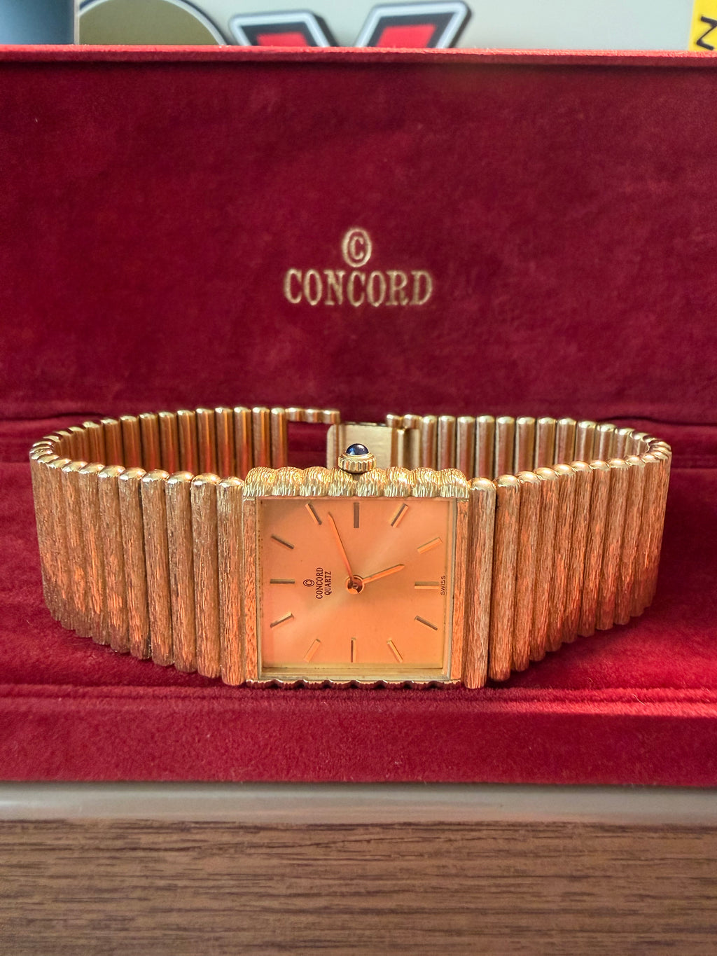 Concord ref 2098560 14K Gold “Bark”