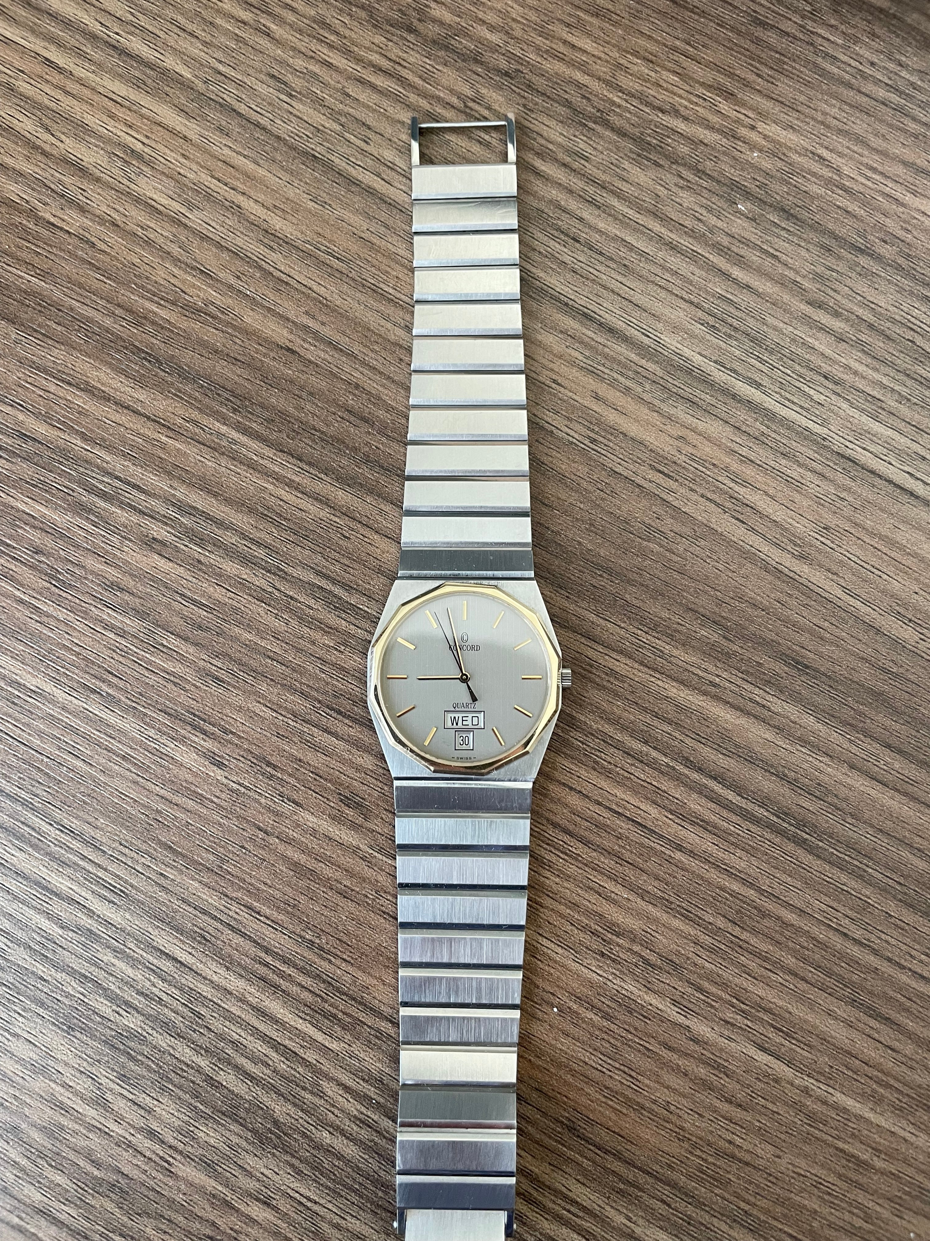 Vintage Concord Mariner SG Calendar Date 18k Gold Bezel And Logo