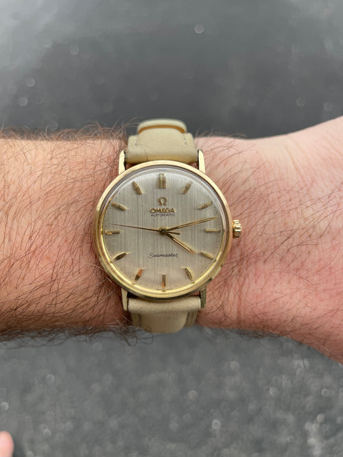 14K Omega Seamaster Linen Dial