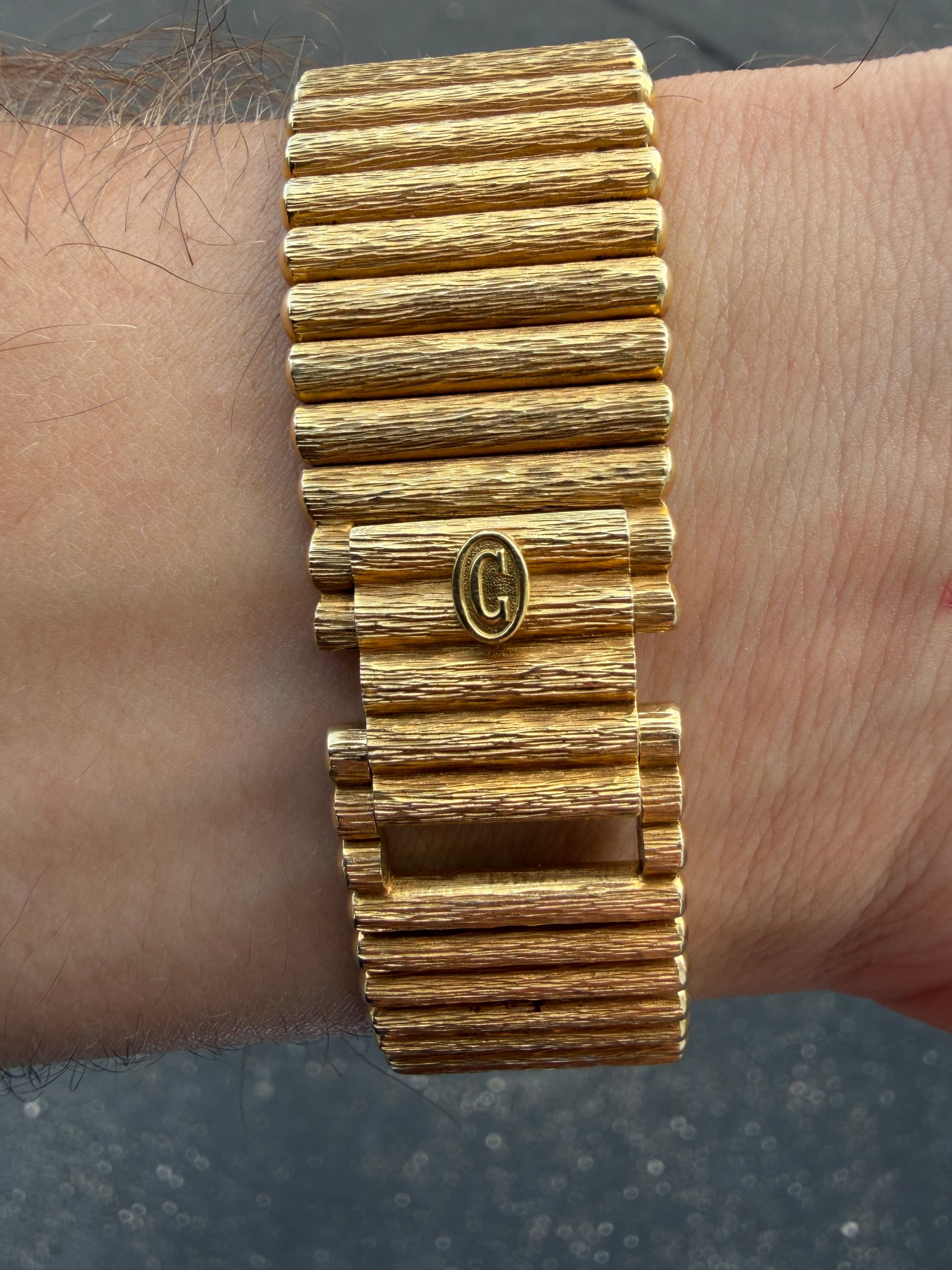 Concord ref 2098560 14K Gold “Bark”